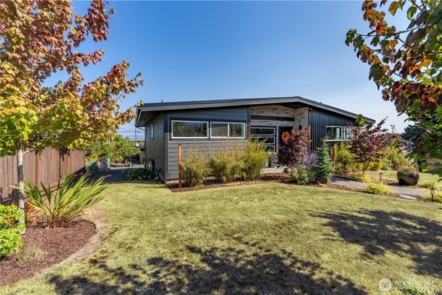 929 W 5th Street, Port Angeles, WA 98363