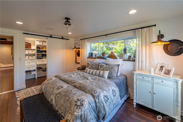 929 W 5th Street, Port Angeles, WA 98363