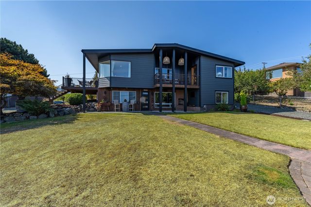 929 W 5th Street, Port Angeles, WA 98363