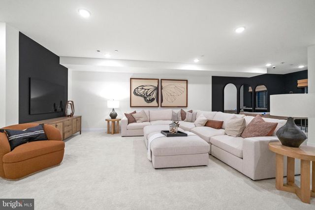 117 SOUTH BUCK TAVERN WAY, Glen Mills, PA 19342