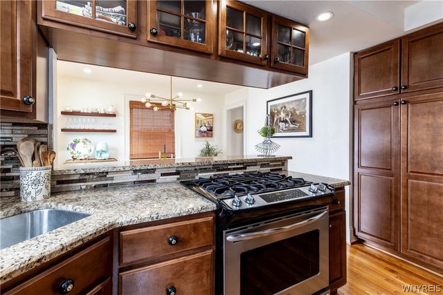 10 Frontenac Avenue, Buffalo, NY 14216