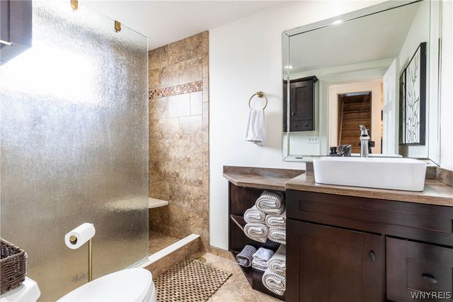 10 Frontenac Avenue, Buffalo, NY 14216