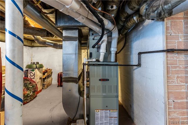 10 Frontenac Avenue, Buffalo, NY 14216