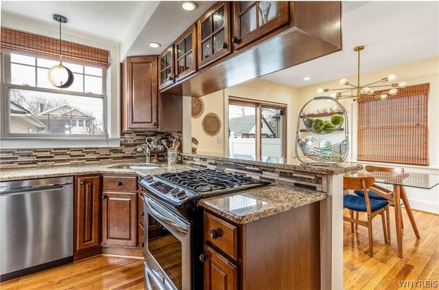 10 Frontenac Avenue, Buffalo, NY 14216