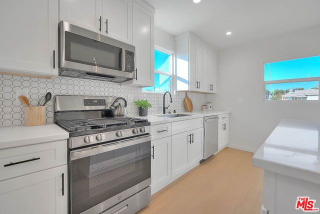 2156 W 108th Street, Los Angeles, CA 90047