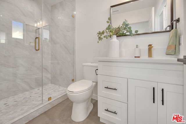 2156 W 108th Street, Los Angeles, CA 90047