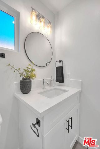 2156 W 108th Street, Los Angeles, CA 90047