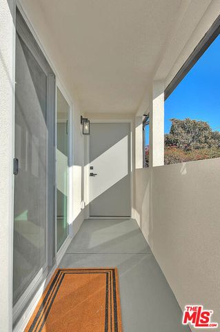 2156 W 108th Street, Los Angeles, CA 90047