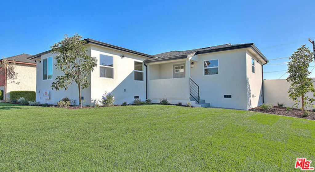 2156 W 108th Street, Los Angeles, CA 90047