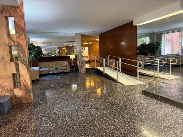 79-10 34th Avenue 7L, Jackson Heights, NY 11372