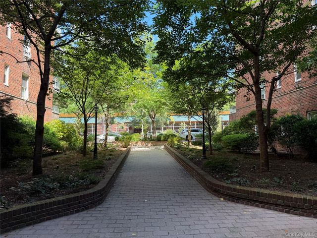 79-10 34th Avenue 7L, Jackson Heights, NY 11372