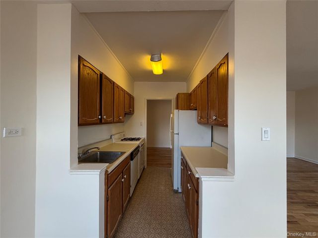 79-10 34th Avenue 7L, Jackson Heights, NY 11372
