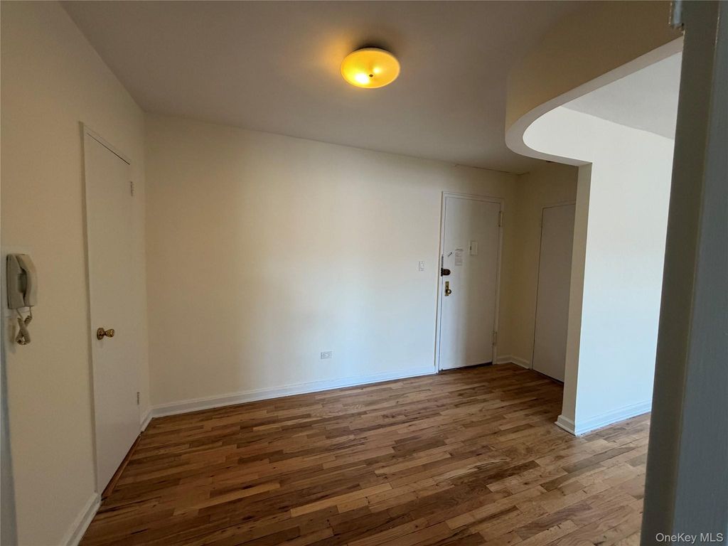 79-10 34th Avenue 7L, Jackson Heights, NY 11372 — photo 4