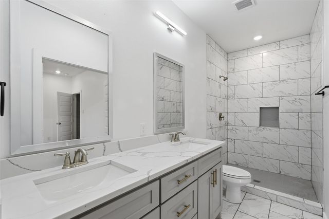 100 WINCHESTER Circle, Gun Barrel City, TX 75756