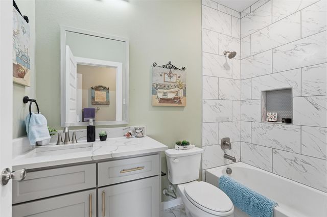 100 WINCHESTER Circle, Gun Barrel City, TX 75756