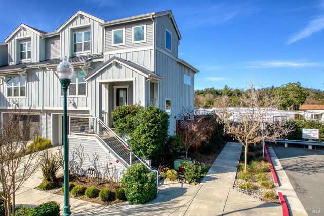 4311 Grant Way, Santa Rosa, CA 95409