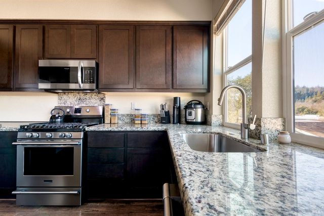 4311 Grant Way, Santa Rosa, CA 95409