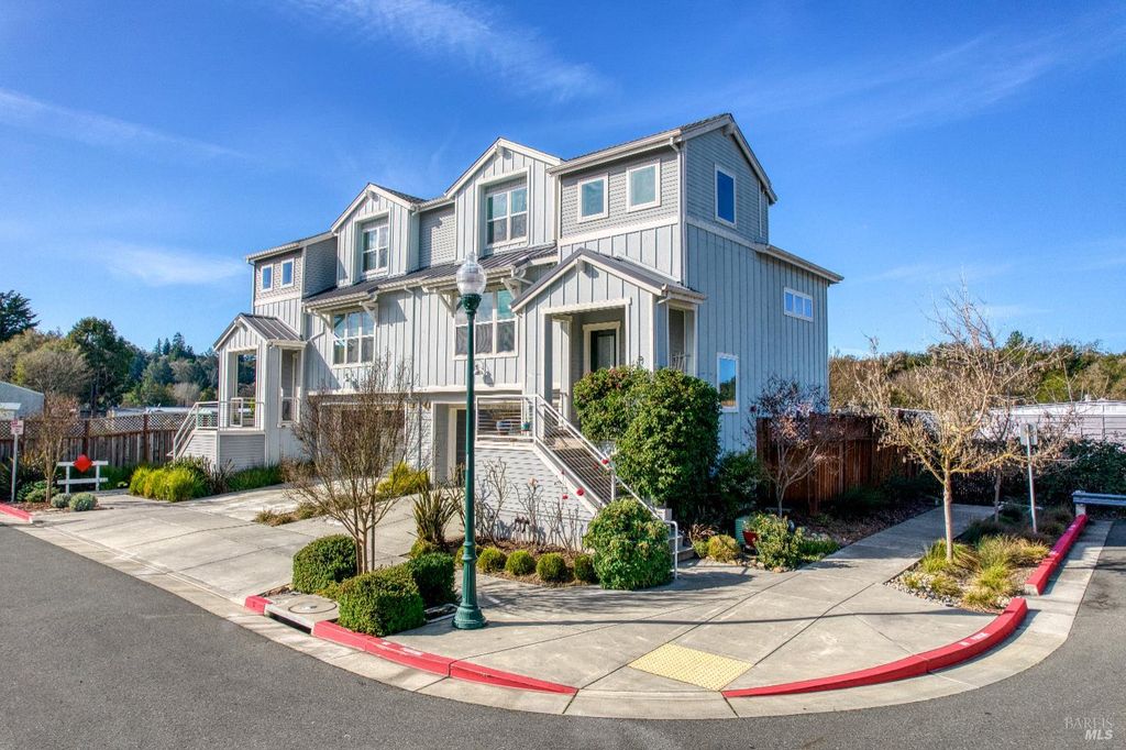 4311 Grant Way, Santa Rosa, CA 95409