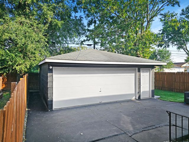 301 Cornell Avenue, Calumet City, IL 60409