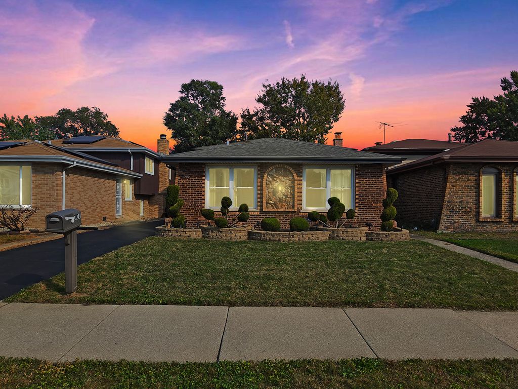 301 Cornell Avenue, Calumet City, IL 60409