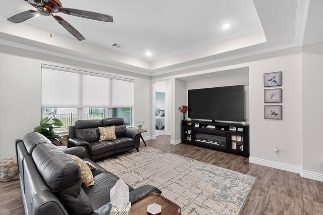 9604 Creekwood Drive, Denton, TX 76207