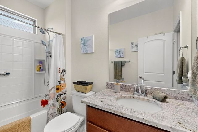 9604 Creekwood Drive, Denton, TX 76207