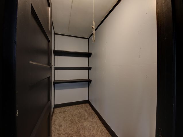 826 Kingsporte Avenue, La Porte, IN 46350