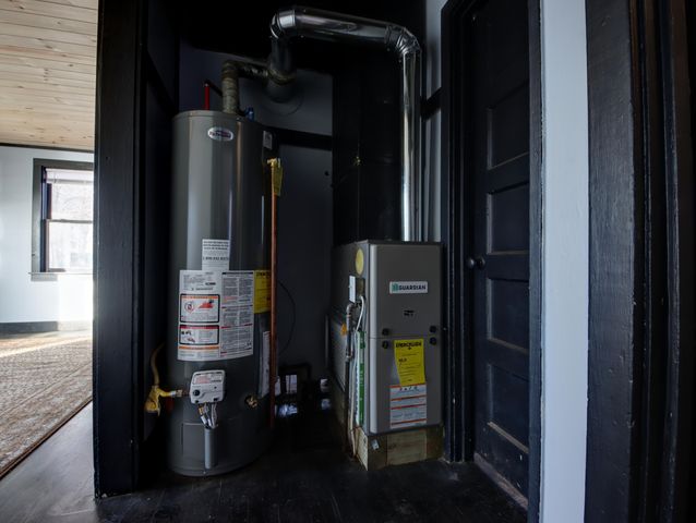 826 Kingsporte Avenue, La Porte, IN 46350