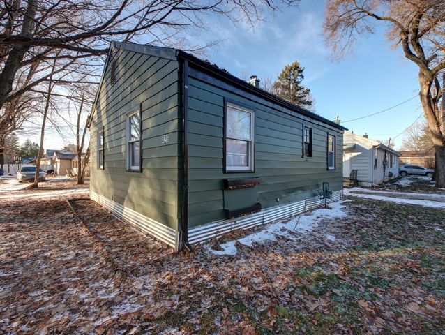 826 Kingsporte Avenue, La Porte, IN 46350