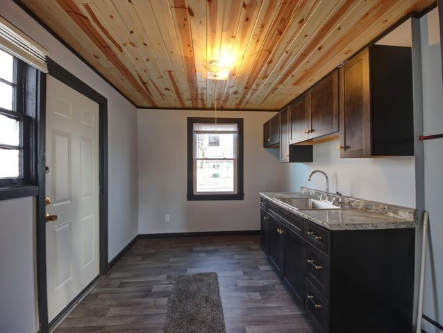 826 Kingsporte Avenue, La Porte, IN 46350