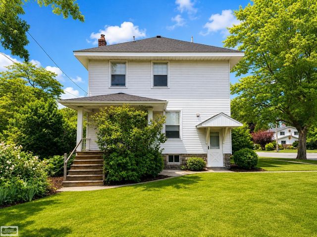 703 Smith Street, Algonac, MI 48001