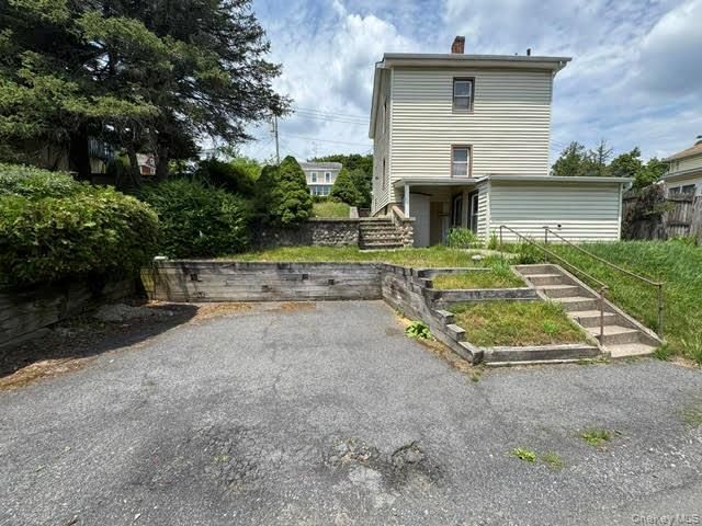 10 Forest Avenue, Middletown, NY 10940