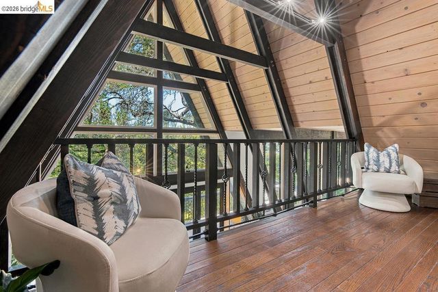 26 Fern Way, Orinda, CA 94563