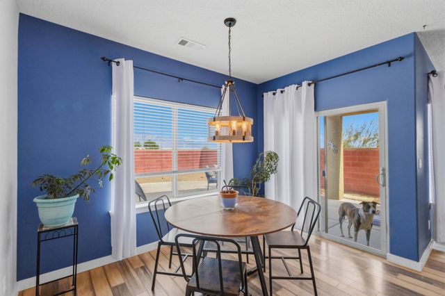 529 Loma Linda Loop NE, Rio Rancho, NM 87124