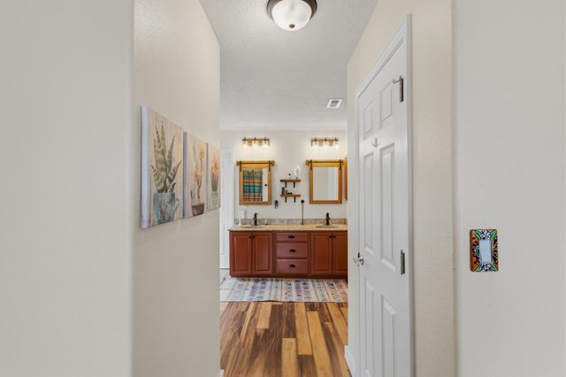 529 Loma Linda Loop NE, Rio Rancho, NM 87124