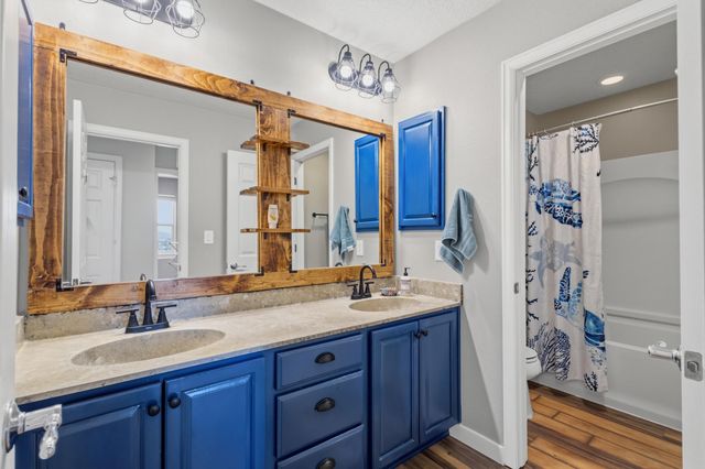 529 Loma Linda Loop NE, Rio Rancho, NM 87124