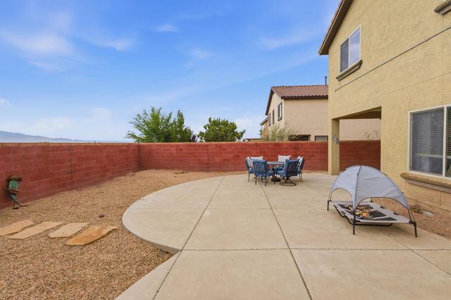 529 Loma Linda Loop NE, Rio Rancho, NM 87124