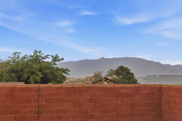 529 Loma Linda Loop NE, Rio Rancho, NM 87124