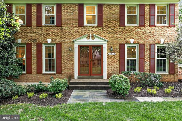 6042 MAKELY DR, Fairfax Station, VA 22039
