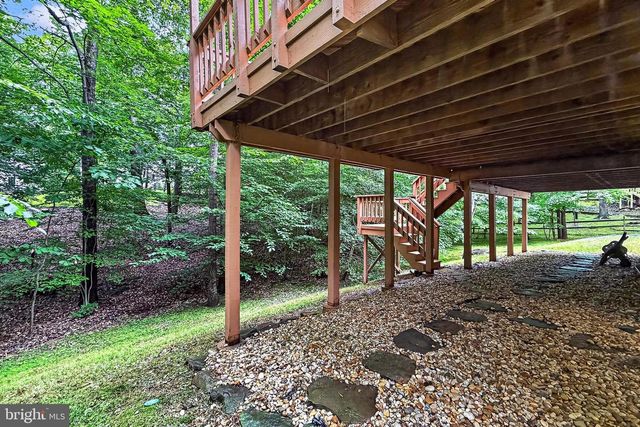 6042 MAKELY DR, Fairfax Station, VA 22039