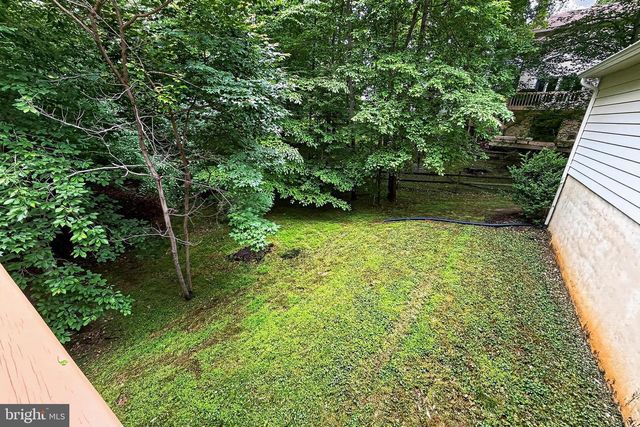 6042 MAKELY DR, Fairfax Station, VA 22039