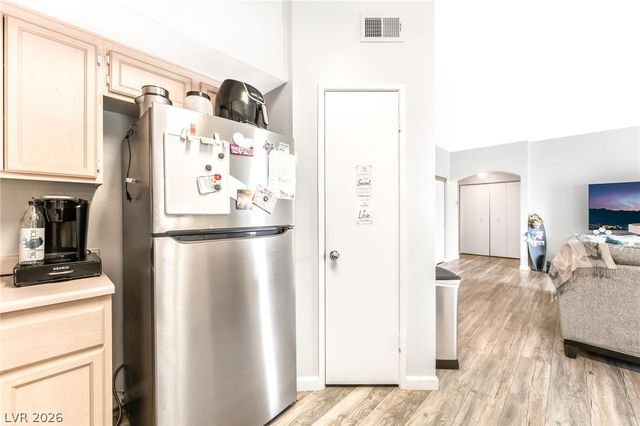7241 Indian Creek Lane 104, Las Vegas, NV 89149