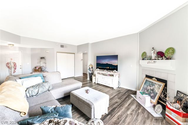 7241 Indian Creek Lane 104, Las Vegas, NV 89149