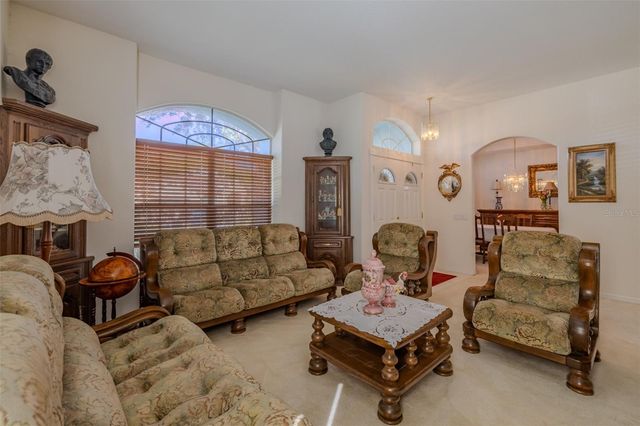 3732 HOLLOW WOOD DRIVE, Valrico, FL 33596