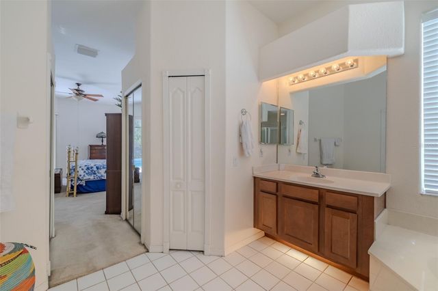 3732 HOLLOW WOOD DRIVE, Valrico, FL 33596