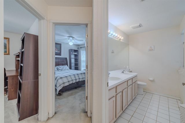 3732 HOLLOW WOOD DRIVE, Valrico, FL 33596