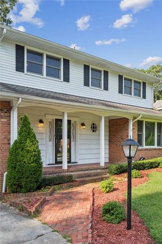 501 Meadowfield RD, Yorktown, VA 23692