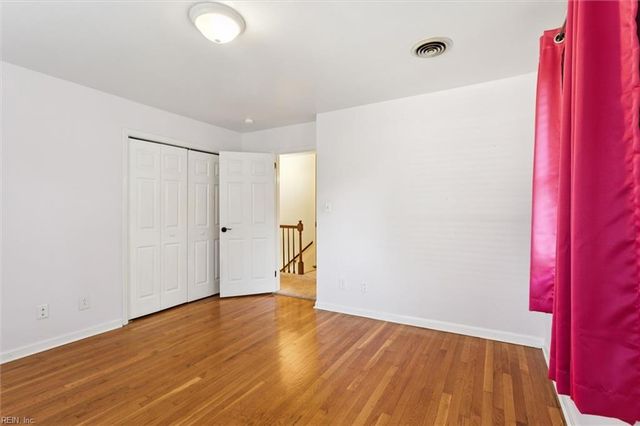 501 Meadowfield RD, Yorktown, VA 23692