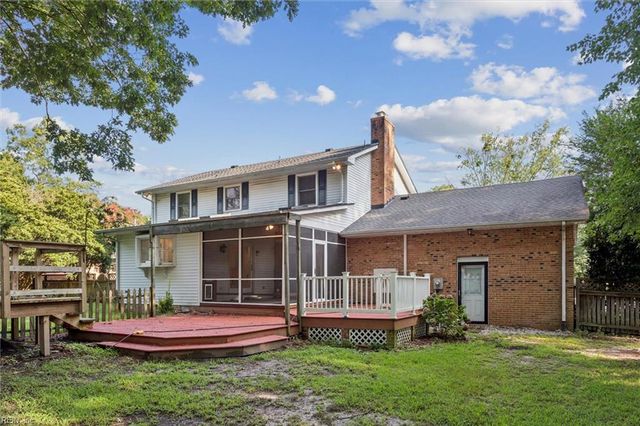 501 Meadowfield RD, Yorktown, VA 23692