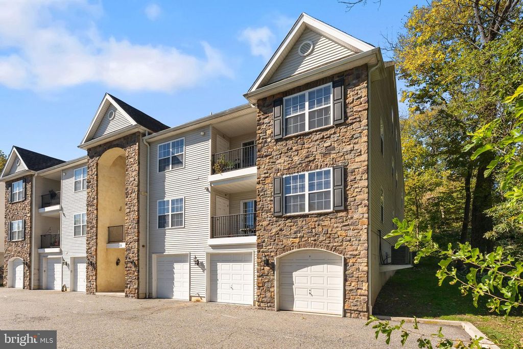 131 E 1ST AVE #11, COLLEGEVILLE, PA 19426 — photo 3
